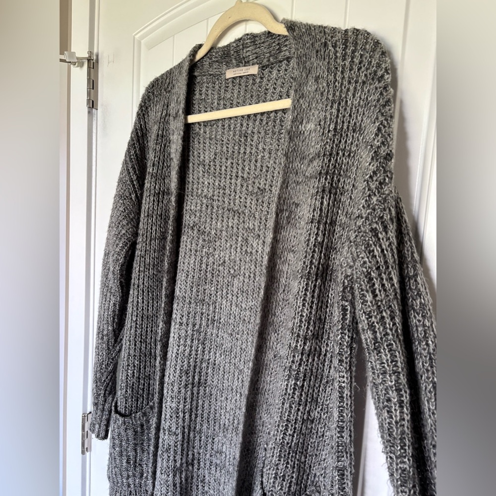 Active USA Gray Ribbed Cardigan Sweater Acrylic